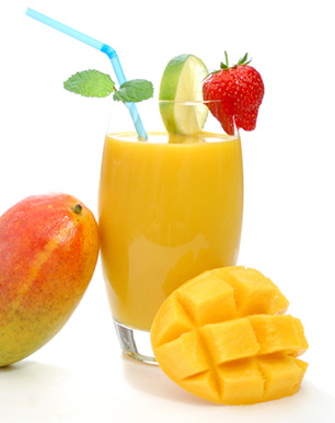 apple mango strawberry smoothie.jpg